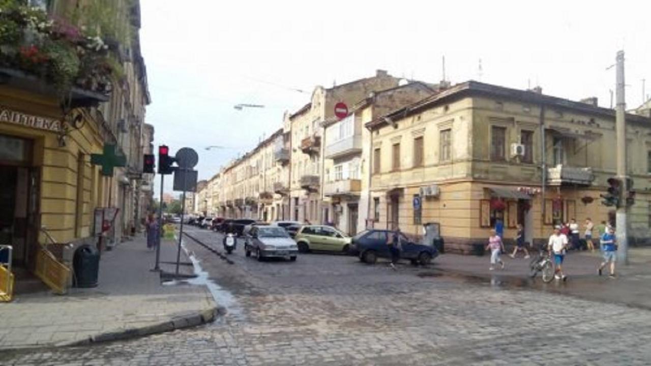 Віп Квартира Вулиця Куліша 13 Біля Форуму Недалеко Малевичу Lviv Exteriör bild